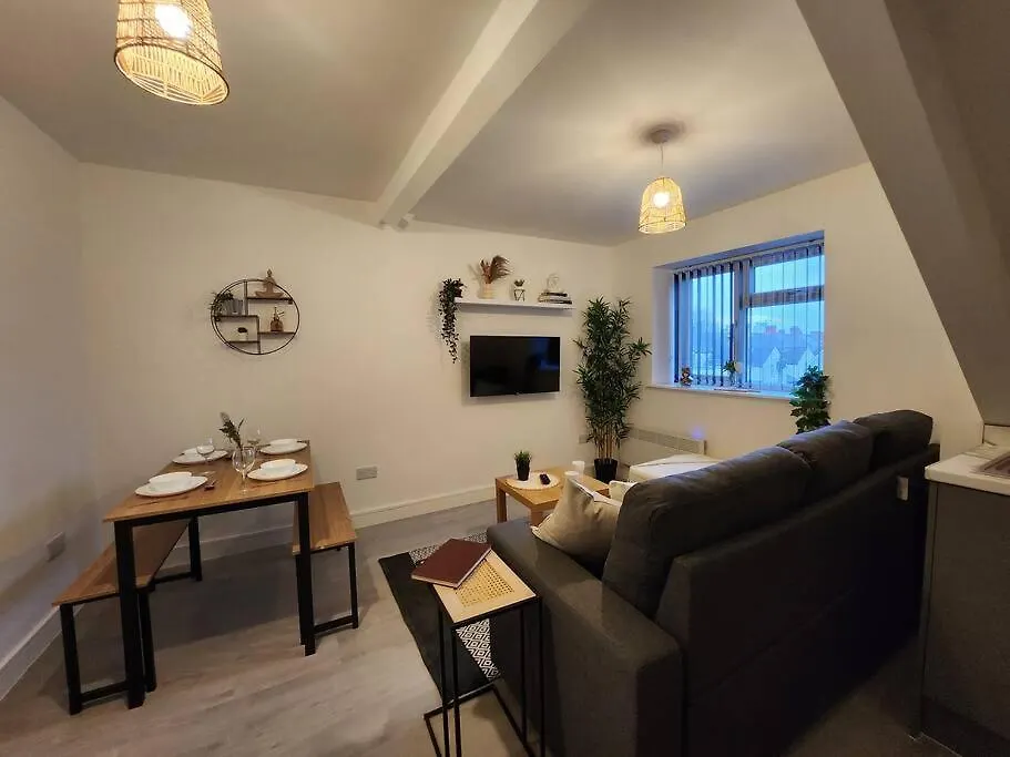 Apartment Supervalue Suite 7 - Fast Wifi, Hotel Linen, Keyless Entry, City Only 10 Mins - By Property Promise Cardiff